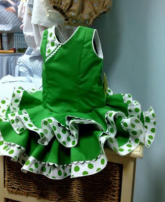 Kauli y  FLAMENCA con tocado, peineta , flor????Ainsssssssssss