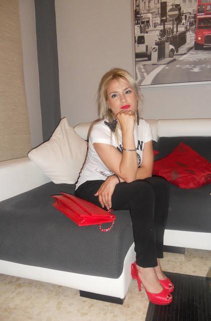 Black & White con un toque de rojo! Black & White con un toque de rojo!