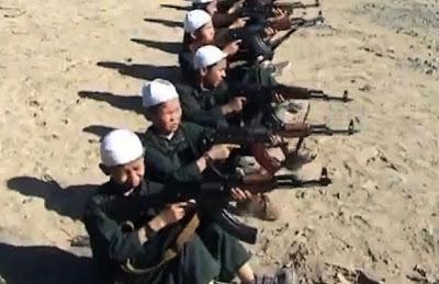 niños de 5 años entrenados para ser terroristas