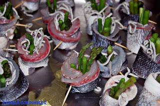 POPIETAS DE DORADA CON SALSA DE LANGOSTINOS A LA BILBAINA Y MILHOJAS DE BERENJENA.