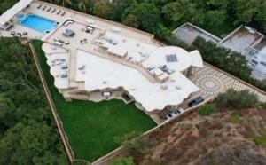 Rihanna y su nueva mansión