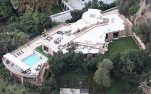 Rihanna y su nueva mansión