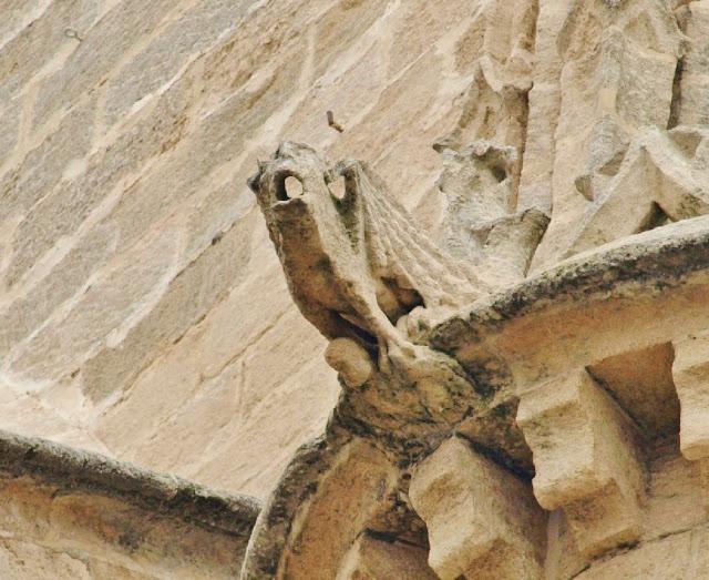 Las gárgolas de la Catedral (4): la fachada oeste.