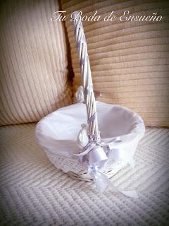 Detalles Boda: Cesta Porta Arras y Bouquet Porta Alianzas