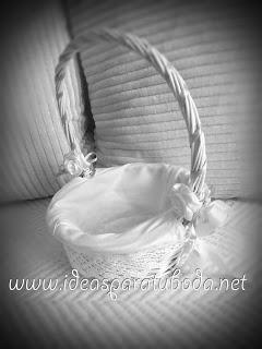 Detalles Boda: Cesta Porta Arras y Bouquet Porta Alianzas