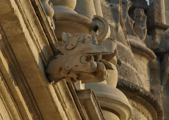 Las gárgolas de la Catedral (5): Iglesia del Sagrario.