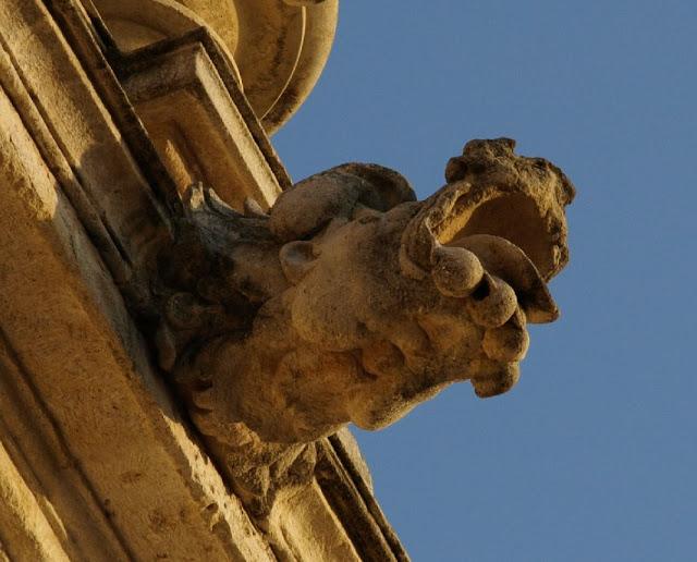 Las gárgolas de la Catedral (5): Iglesia del Sagrario.