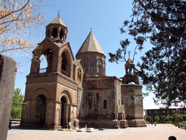 Armenia, Echmiadzin