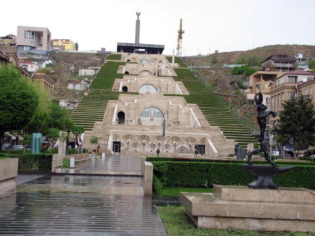 Armenia, Yerevan - monumento Kaskad