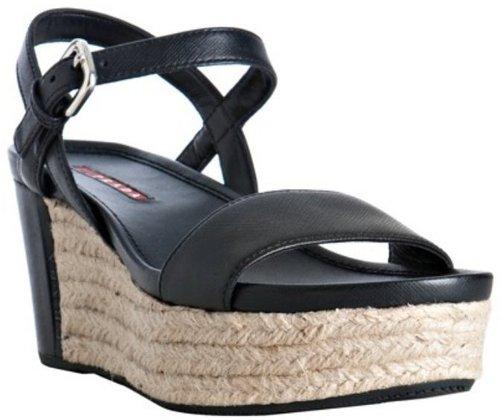 Espadrilles, sandalias de esparto con plataforma...Quién dijo que no eran elegantes?