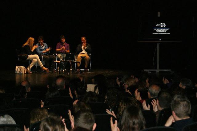 PRESENTACIÓN Y PREVENTA DE EL COMERCIANTE DE EMOCIONES