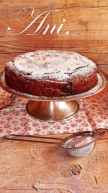 Tarta de chocolate con almendras.