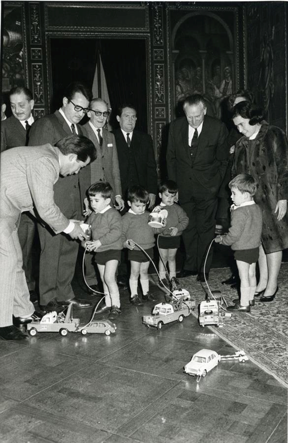 BARCELONA...HOMENAJE A CARLOS PÉREZ DE ROZAS MASDÉU, FOTOGRAFO...27-04-2013...2000 POST, MUCHAS GRACIAS A TOD@S AMIGOS...