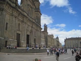 251. Colombia, la paz y la vida  (I)