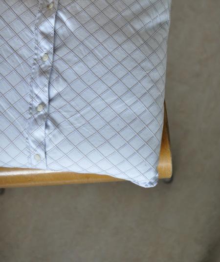 hazlo tu mismo cojín camisa estilo y diseño nórdico escandinavo estilismo de interiores diy cojines con camisas decoracion halloween decoración diseño de interiores cojines bonitos habitacion infantil blog decoración nórdica blog decoración de interiores accesorios para el hogar 