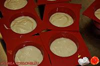 SAN JORGE PARA YELLOW MELOW, LIBRO Y ROSA: MAGDALENAS CON ROSA DE MANZANA Y MILHOJAS CON CREMA DE AVELLANA