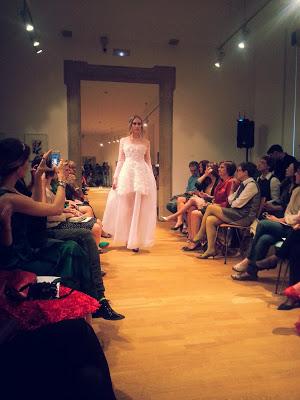 Emy Teruel apoyando la moda española de Alta Costura en la Gran Noche de ALALÁ