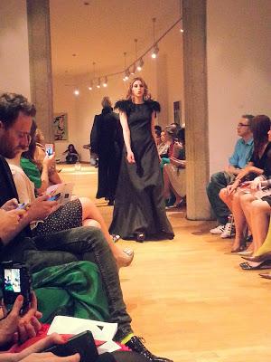 Emy Teruel apoyando la moda española de Alta Costura en la Gran Noche de ALALÁ