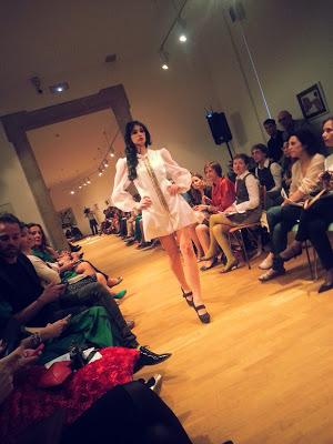 Emy Teruel apoyando la moda española de Alta Costura en la Gran Noche de ALALÁ