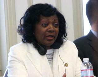 La “dama de blanco” Soler pide a Estados Unidos mantener el bloqueo contra Cuba