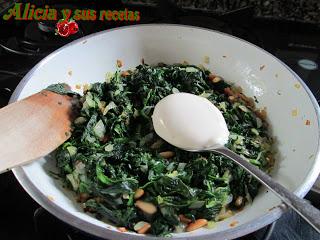 CRÊPES DE ESPINACAS Y CREMA DE QUESO