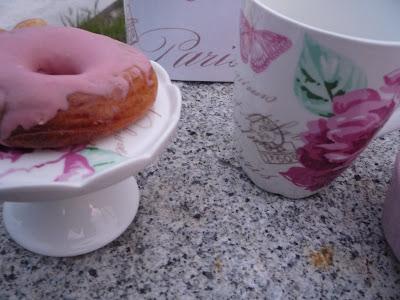 Tarta Pintada en Expotarta y... DONUTS CON GLASA DE FRESA