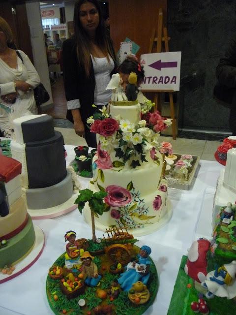 Tarta Pintada en Expotarta y... DONUTS CON GLASA DE FRESA