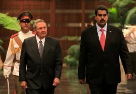 CASTRO RECIBE A SU HOMBRE FUERTE DE VENEZUELA