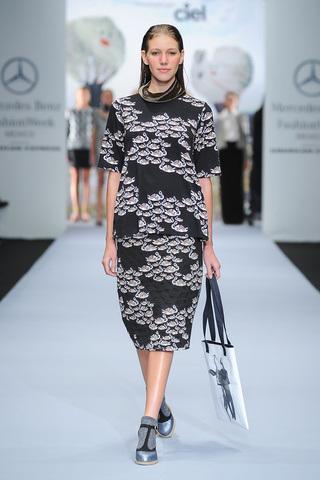 alejandra_quesada_pasarela_853453398_320x480