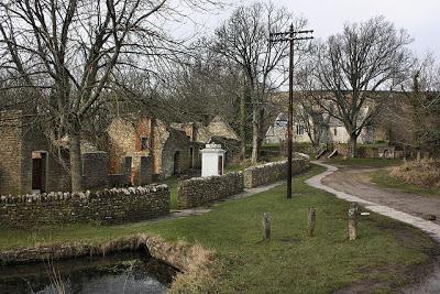 La viola de Tyneford House, de Natasha Solomons.