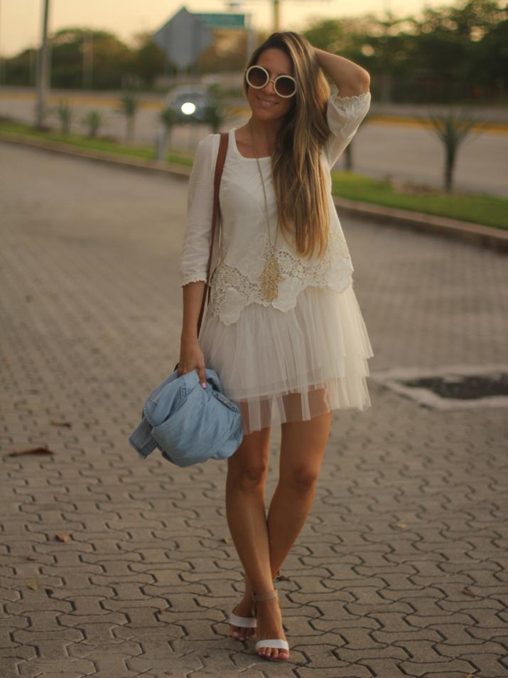white boho dress Mónica Sors Mes Voyages à Paris Fashion blog, México (9)