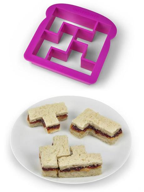 FUNDAS MONSTRUOSAS PARA LLAVES Y OTRAS COSAS INNECESARIAS FUNDAS MONSTRUOSAS PARA LLAVES Y OTRAS COSAS INNECESARIAS