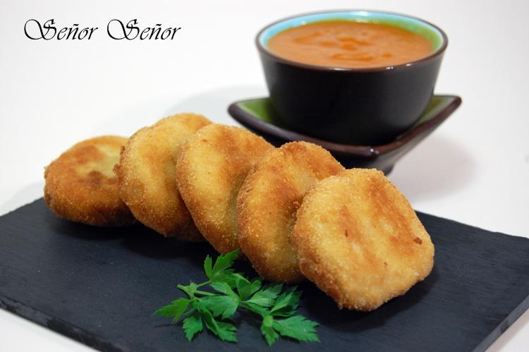 Nuggets de pollo caseros paso a paso. Un aperitivo clásico y fácil