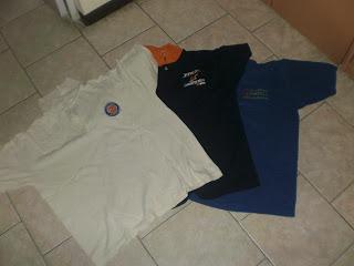 Con la camisa bien puesta