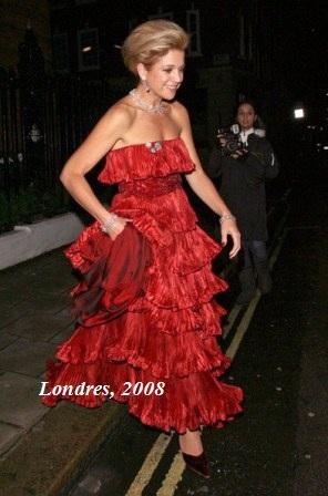 Máxima repitió vestido rojo de Valentino en la cena previa a su entronización en Holanda