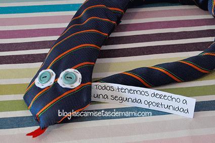 12 meses 12 retos: Una serpiente hecha con corbata serpiente-corbata-4