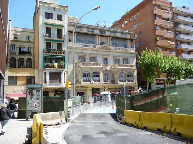 BARCELONA...PLAÇA GALA PLACIDIA Y LESSEPS...1927-2013...30-04-2013...