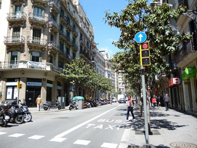 BARCELONA...PLAÇA GALA PLACIDIA Y LESSEPS...1927-2013...30-04-2013...