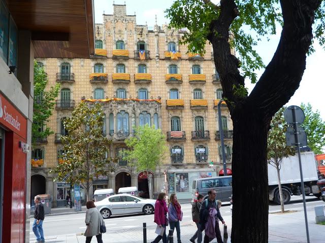 BARCELONA...PLAÇA GALA PLACIDIA Y LESSEPS...1927-2013...30-04-2013...