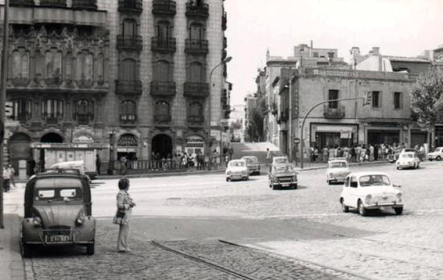 BARCELONA...PLAÇA GALA PLACIDIA Y LESSEPS...1927-2013...30-04-2013...
