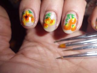 Manicura naranja tricolor