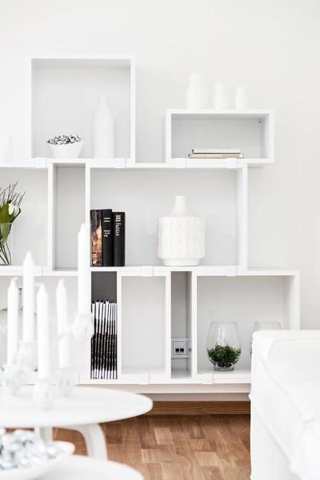 suelo de madera decoración estilo nórdico blanco puro diseño de interiores semi abiertos decoración nórdica en blanco decoración muebles de diseño decoración lineas rectas blanco cocinas modernas cocinas blancas blog decoración nórdica accesorios hogar blanco 
