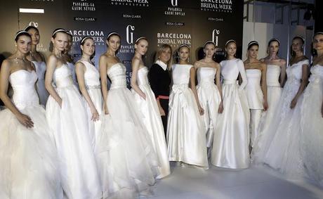 Rosa Clará 2014 Collection: feminidad, romanticismo y un estilo chic inunda la Pasarela Gaudí