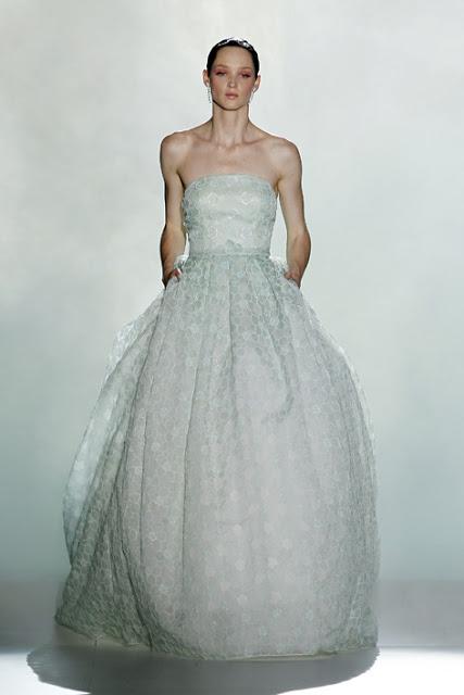 Rosa Clará 2014 Collection: feminidad, romanticismo y un estilo chic inunda la Pasarela Gaudí