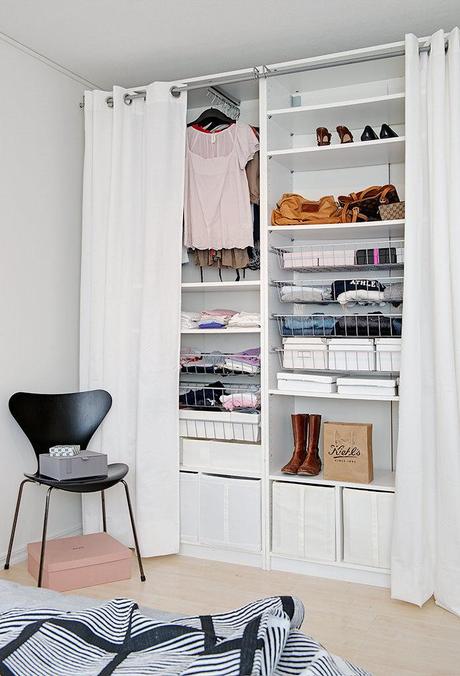 Un dormitorio a base de 3 cromas