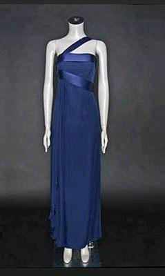 Letizia, repite vestido azul de Varela en la cena de los reyes Guillermo y Máxima de Holanda