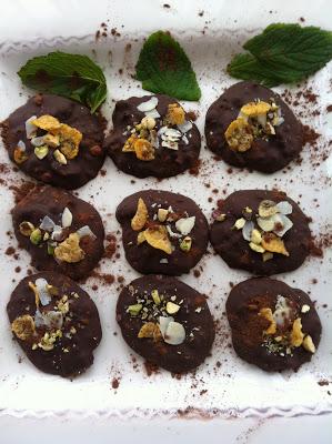 Bombones Crujientes Con Almendras Y Pistachos