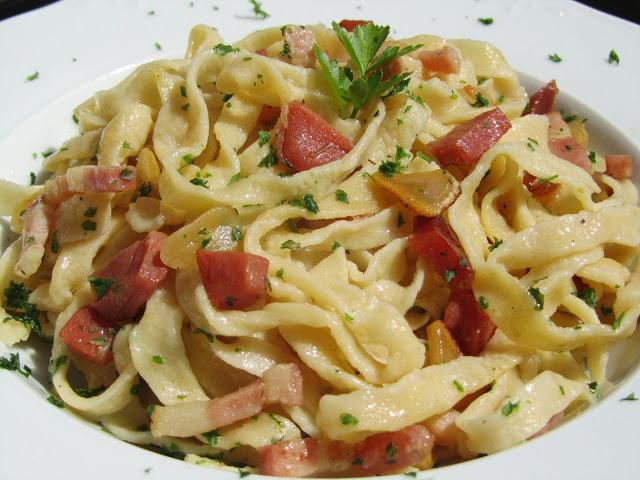 Pasta fresca al ajillo