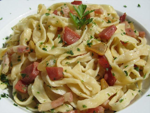 Pasta fresca al ajillo