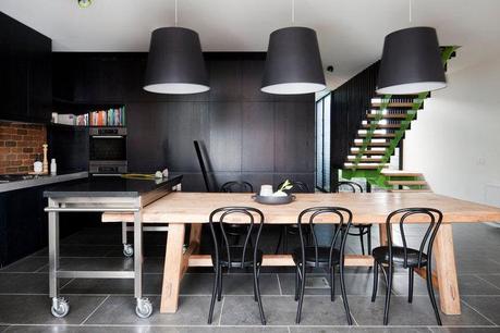 Una cocina muy oscura....